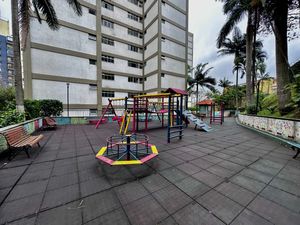 Image 50 - 923734