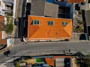 Image 22 - 923736