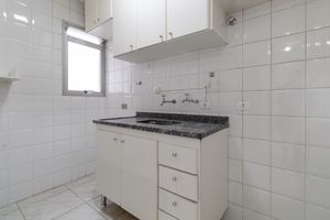 Image 6 - 923737