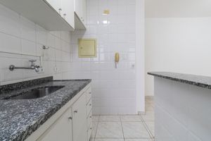 Image 7 - 923737