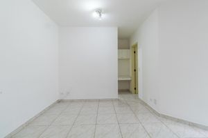 Image 4 - 923737