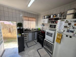 Image 2 - 923739
