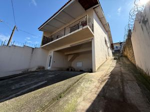 Image 5 - 923739