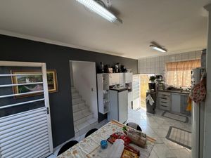 Image 23 - 923739