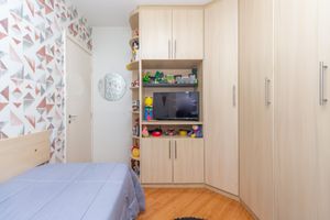 Image 8 - 923740