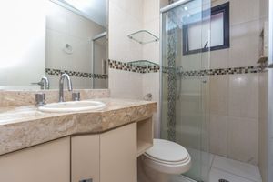 Image 9 - 923740
