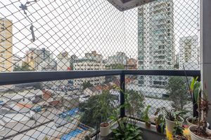 Image 16 - 923740