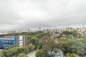 Image 1 - 923740