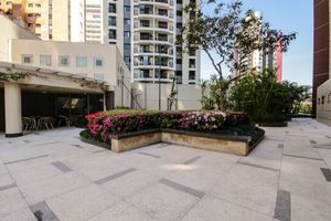 Image 36 - 923742