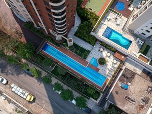 Image 40 - 923742