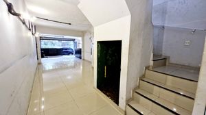 Image 18 - 923746