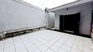 Image 32 - 923746