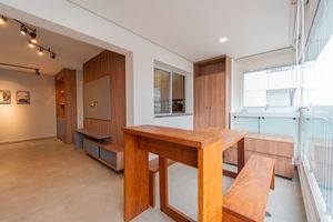Image 21 - 923747