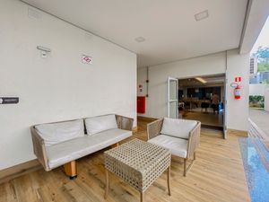 Image 39 - 923750