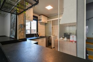 Image 7 - 923751