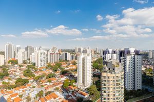 Image 27 - 923752