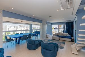 Image 16 - 923752