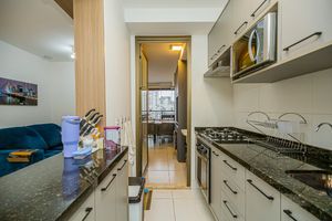Image 4 - 923755