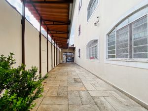 Image 35 - 923756