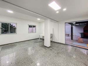 Image 22 - 923760