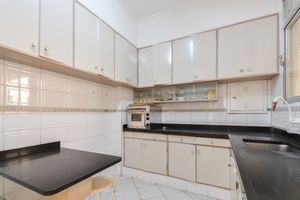 Image 16 - 923761