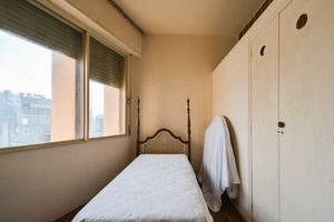 Image 34 - 923761