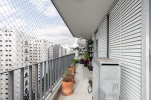 Image 13 - 923769