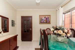 Image 4 - 923773