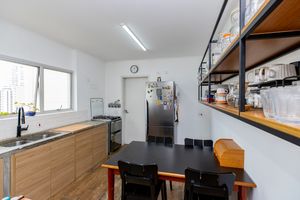Image 9 - 923776