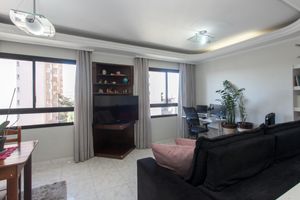 Image 7 - 923777