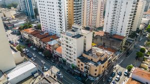 Image 17 - 923778