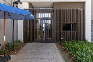 Image 36 - 923784