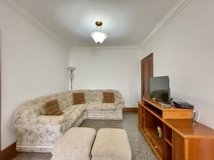Image 4 - 923785