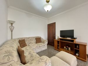 Image 3 - 923785