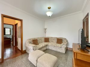 Image 5 - 923785