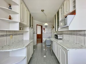 Image 13 - 923785