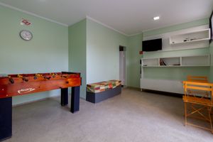 Image 37 - 923787