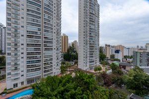 Image 12 - 923789