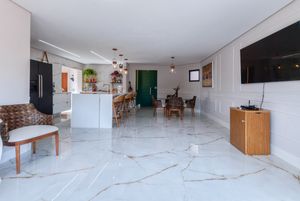 Image 19 - 923791