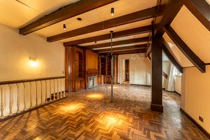 Image 21 - 923793