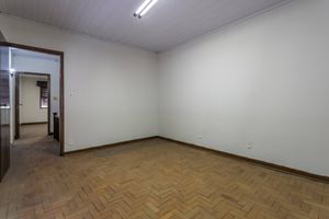Image 13 - 923800