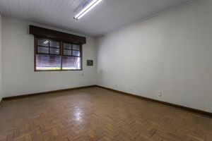 Image 4 - 923800