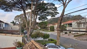 Image 19 - 923803