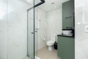 Image 4 - 923804