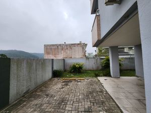 Image 20 - 923806