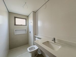 Image 21 - 923810