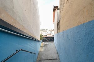 Image 6 - 923812