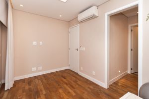 Image 34 - 923813