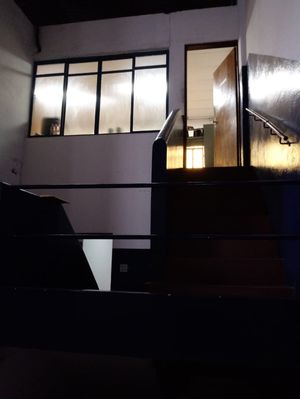 Image 8 - 923817