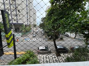 Image 0 - 923821